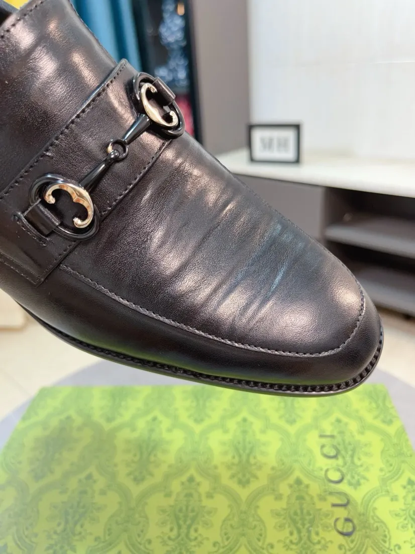 Men's shoes 💰500🌹🌹[GUCCI Gucci] A new style of formal men's leather shoes is coming ~ The original quality upper is made of Italian cowhide➕The leather is soft and delicate, comfortable and soft. The top layer of genuine leather, rubber wear-resistant outsole, the shoe shape is dignified and domineering, and the luxury charm is not concealed! The natural and free nouveau riche leads the trend. Code number: 38-44